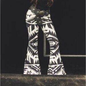 Ranch Dress'n Flares